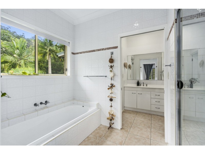 10-12 Sumba Court, Tamborine Mountain QLD 4272