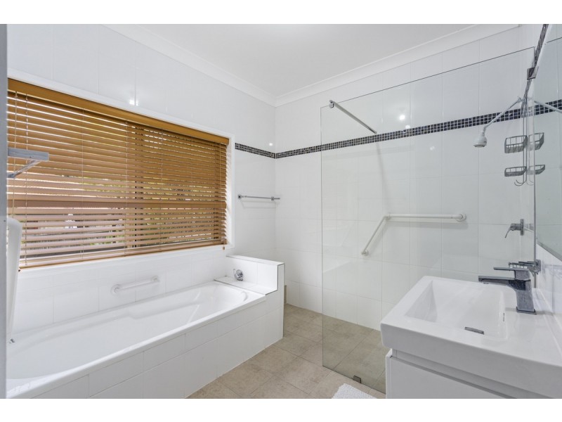 10-12 Sumba Court, Tamborine Mountain QLD 4272