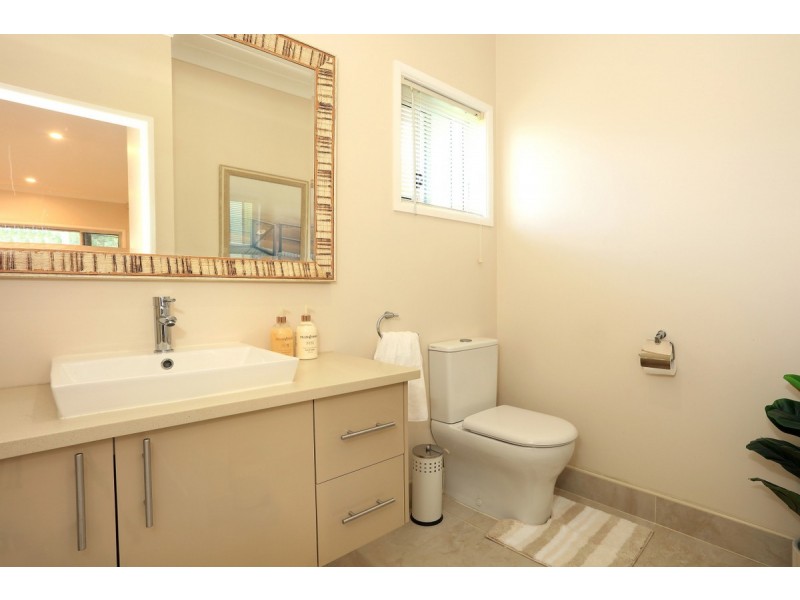 101 Nathanvale Drive, Mount Nathan QLD 4211