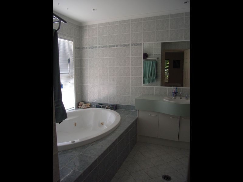 14 Yarraowee Drive, Nerang QLD 4211