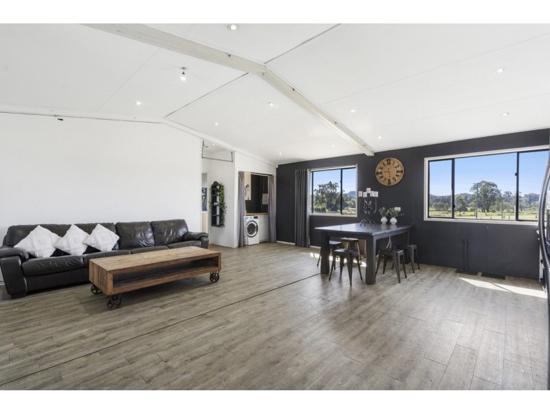 42 Equestrian Drive, Maudsland QLD 4210