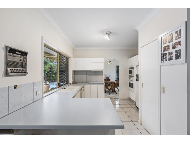 11 Ryfield  Road, Carrara QLD 4211