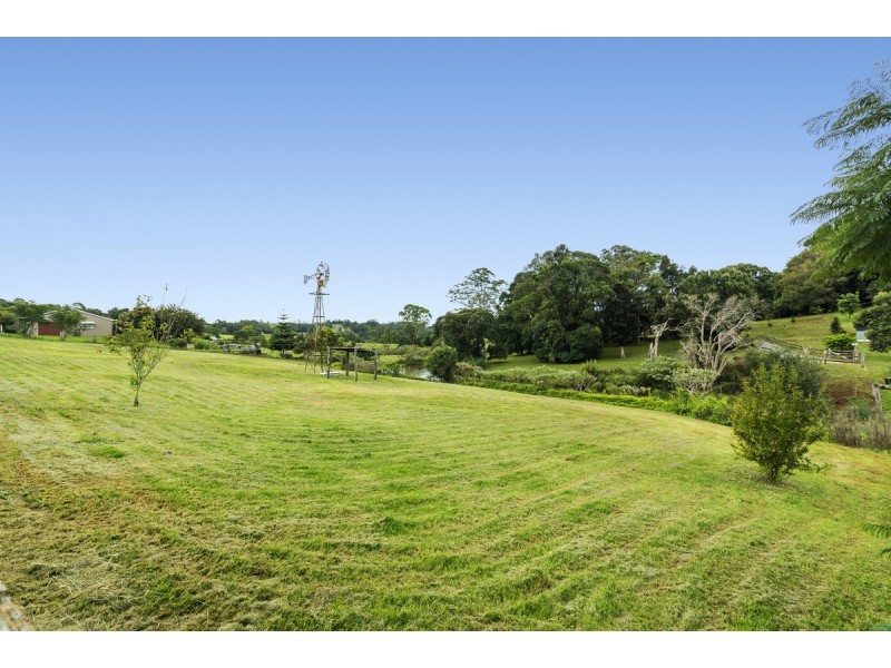 13-17 Acacia Court, Beechmont QLD 4211