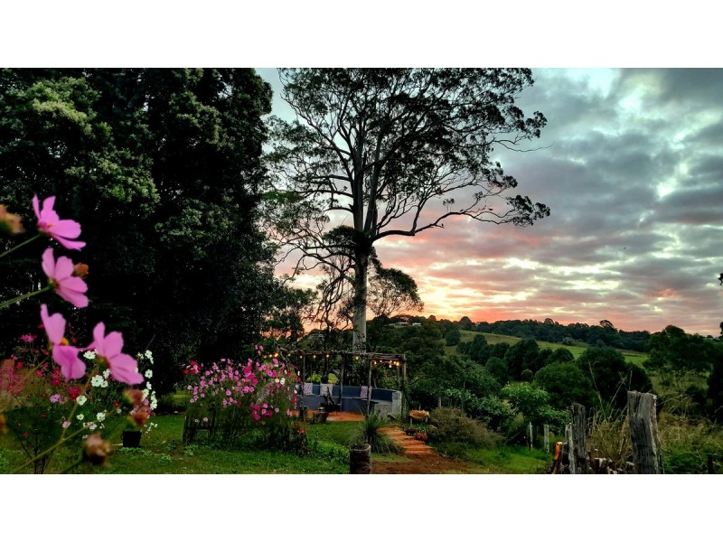 13-17 Acacia Court, Beechmont QLD 4211