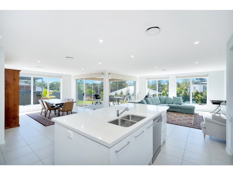 89 Peter Mills Drive, Gilston QLD 4211