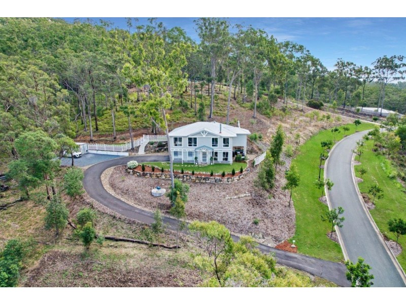 6 Valleyview Drive, Mount Nathan QLD 4211