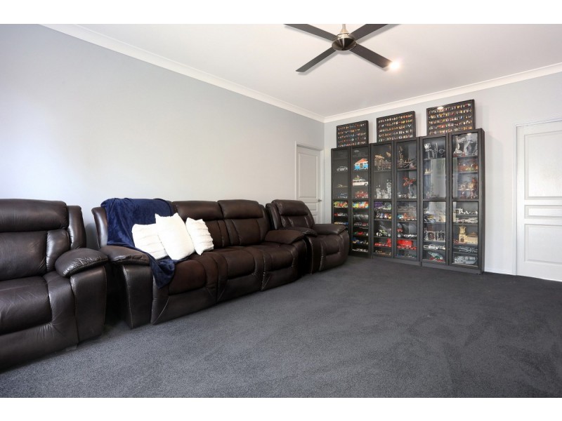 6 Valleyview Drive, Mount Nathan QLD 4211