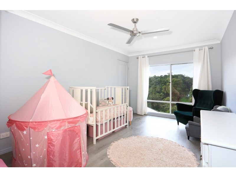 6 Valleyview Drive, Mount Nathan QLD 4211