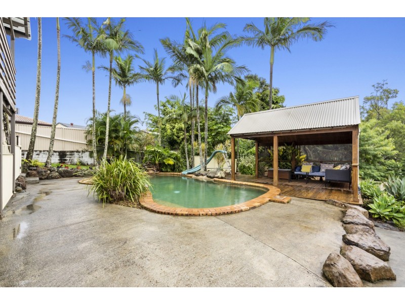 4 Jindabyne Court, Highland Park QLD 4211