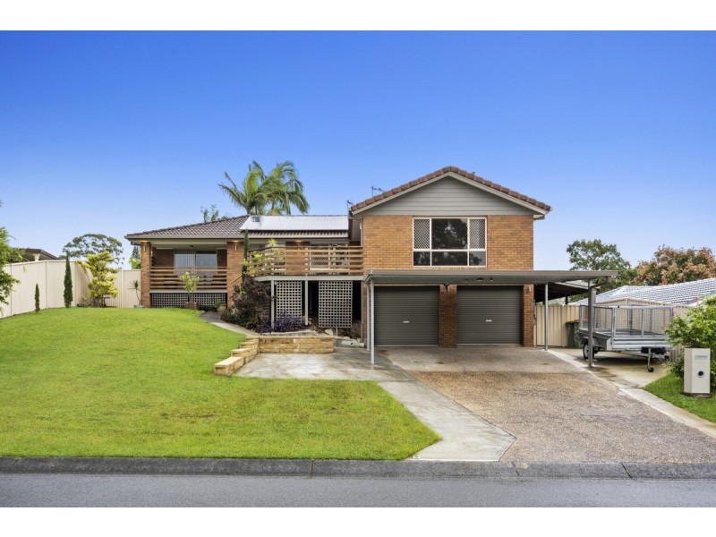 4 Jindabyne Court, Highland Park QLD 4211