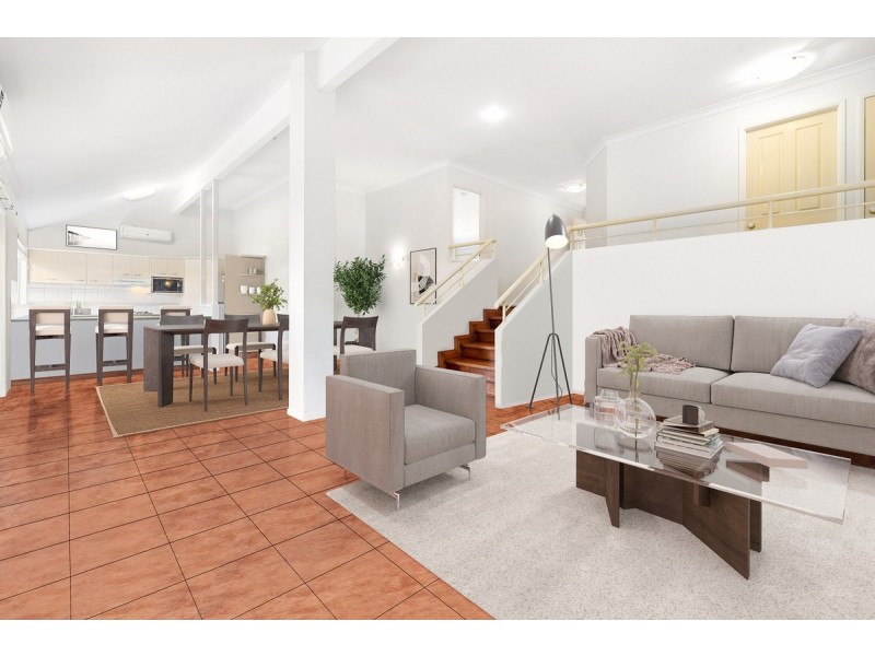 69 Paddington Drive, Carrara QLD 4211