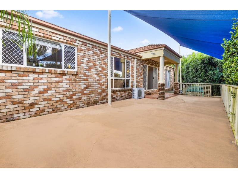 69 Paddington Drive, Carrara QLD 4211