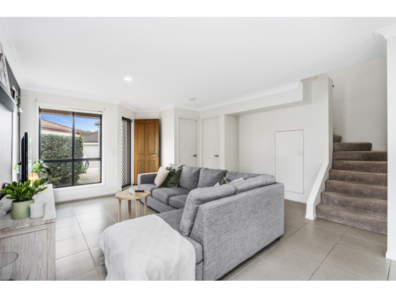 13A/64 Gilston Road, Nerang QLD 4211