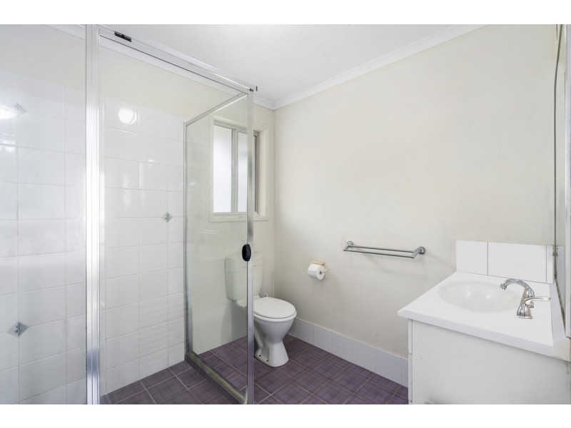32 Tara Vista Boulevard, Highland Park QLD 4211