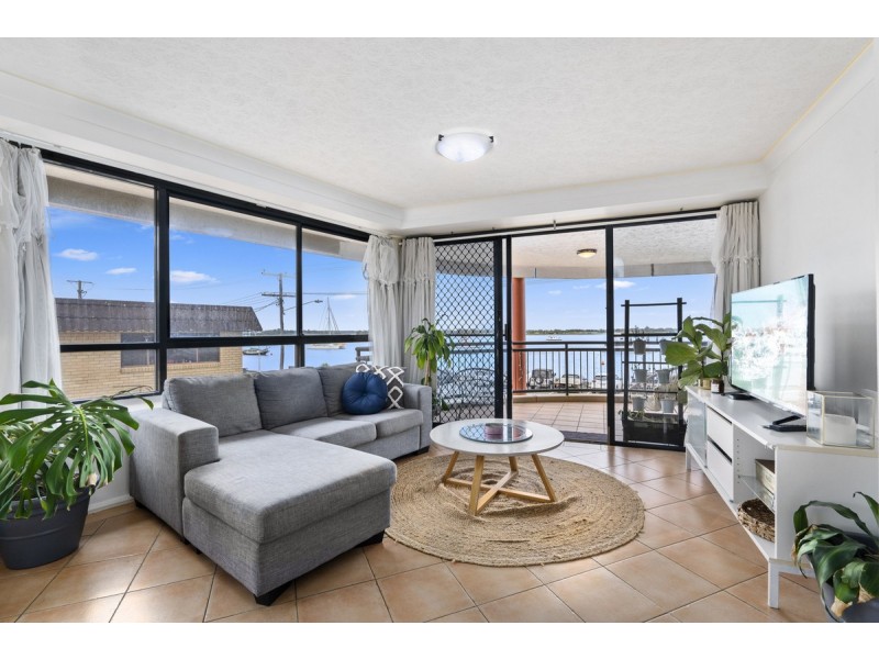 5/274 Marine Parade, Labrador QLD 4215