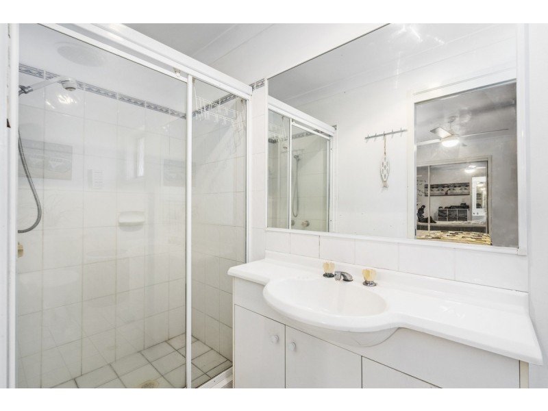 1/80 Paddington Drive, Carrara QLD 4211