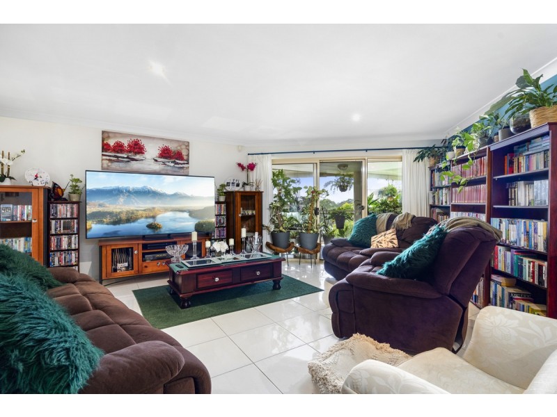 6 Berkley Court, Highland Park QLD 4211