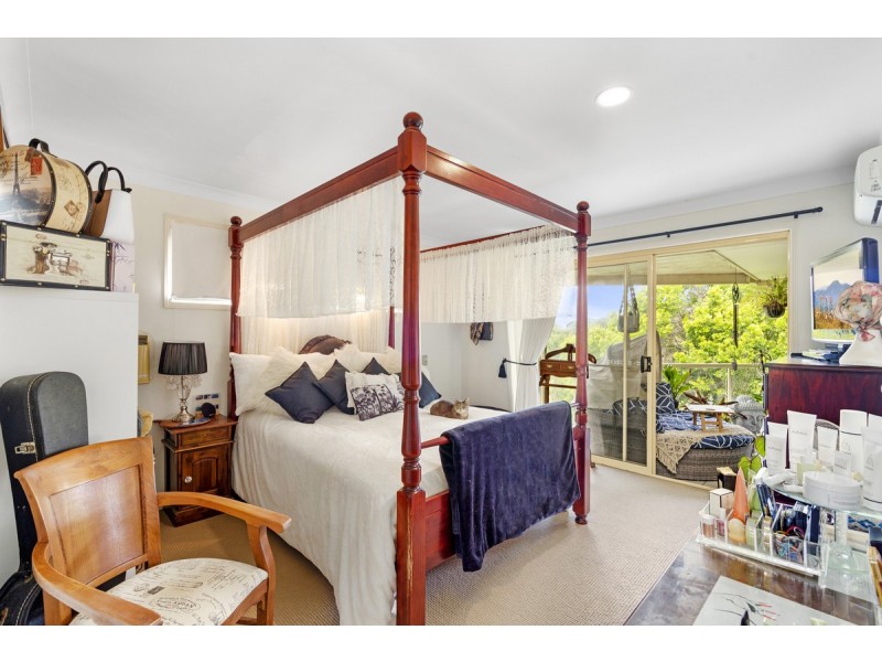 6 Berkley Court, Highland Park QLD 4211
