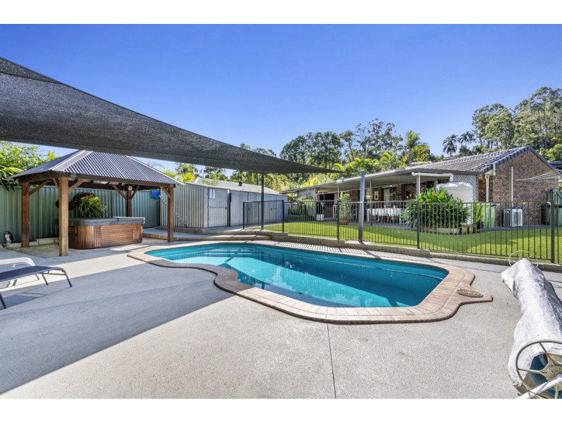 31 Kenneth Drive, Highland Park QLD 4211