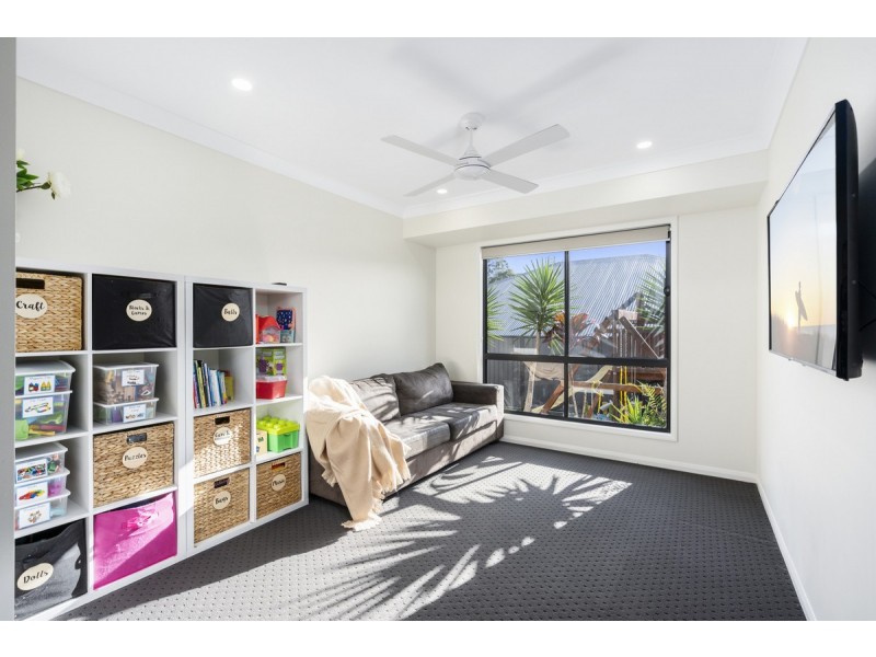 96 Peter Mills Drive, Gilston QLD 4211