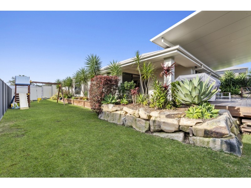 96 Peter Mills Drive, Gilston QLD 4211