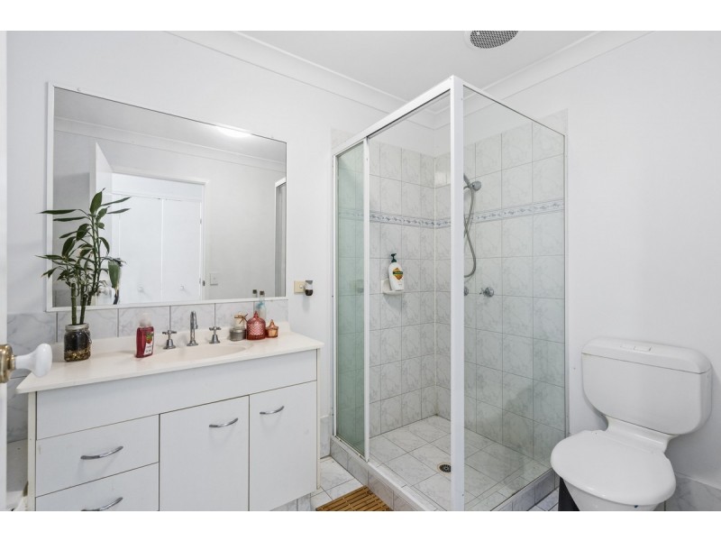 2/55 Sandalwood Terrace, Nerang QLD 4211