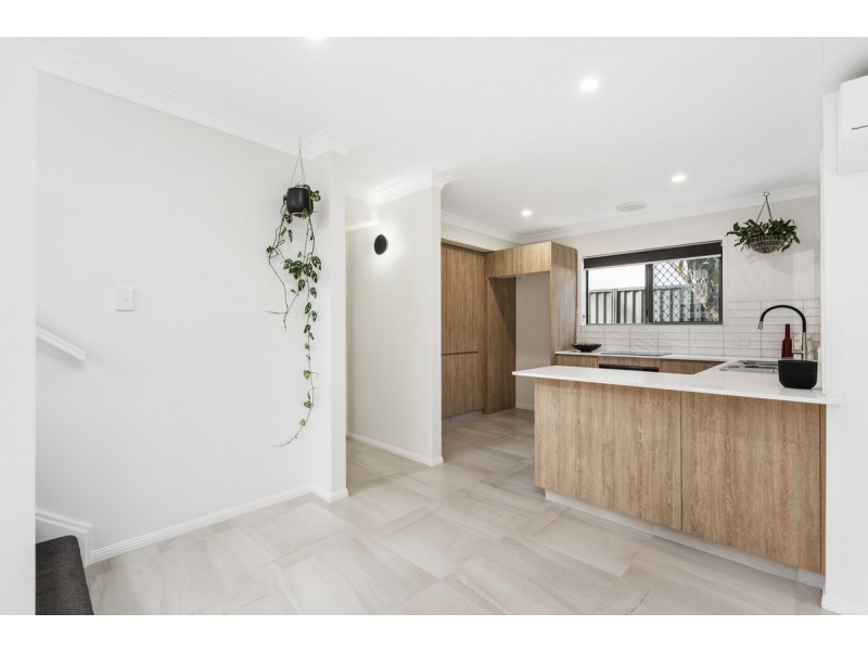 5/93 Whiting Street, Labrador QLD 4215