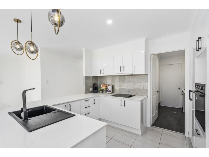 6 Bards Court, Nerang QLD 4211
