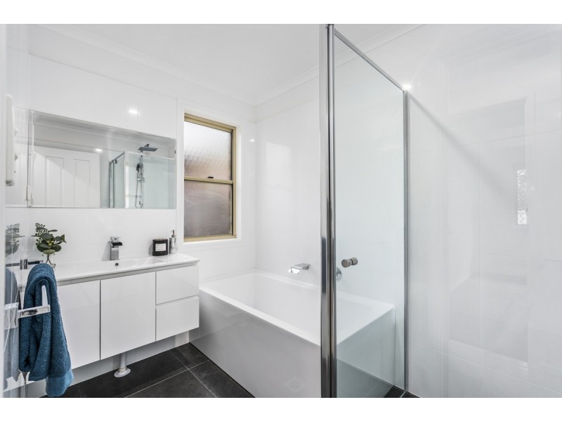 6 Bards Court, Nerang QLD 4211