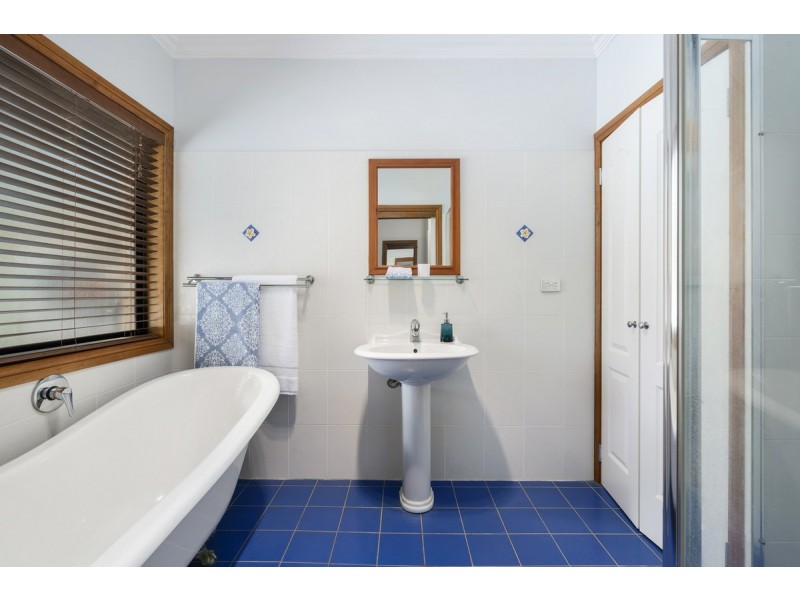 25 Rokeby Court, Nerang QLD 4211