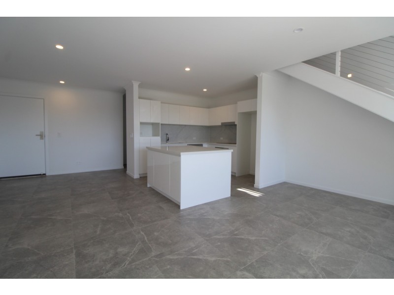 18/79-81 Macadie Way, Merrimac QLD 4226