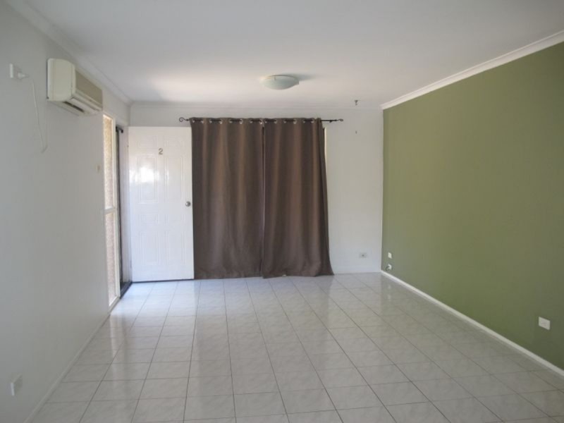 2/12 Wirth Terrace, Highland Park QLD 4211