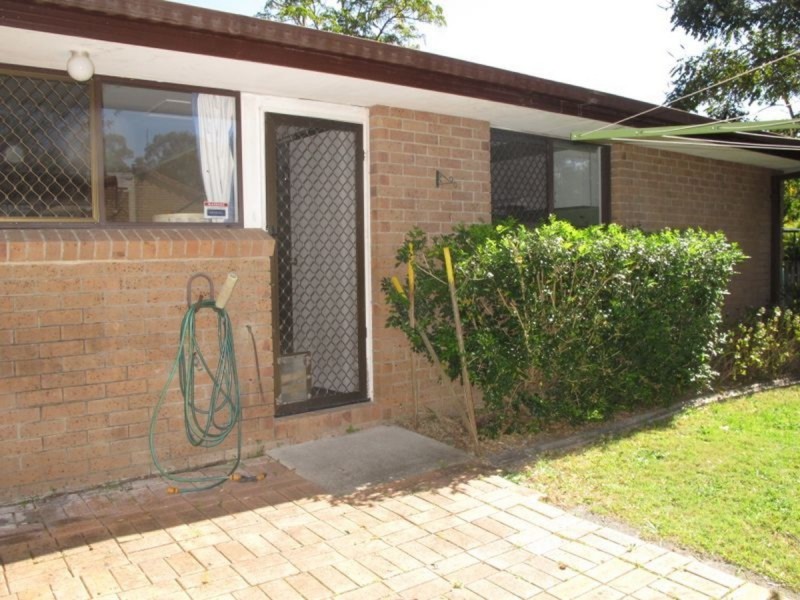 2/12 Wirth Terrace, Highland Park QLD 4211