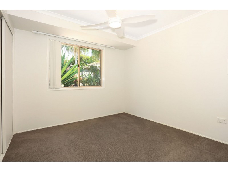 11 Knight Crescent, Nerang QLD 4211