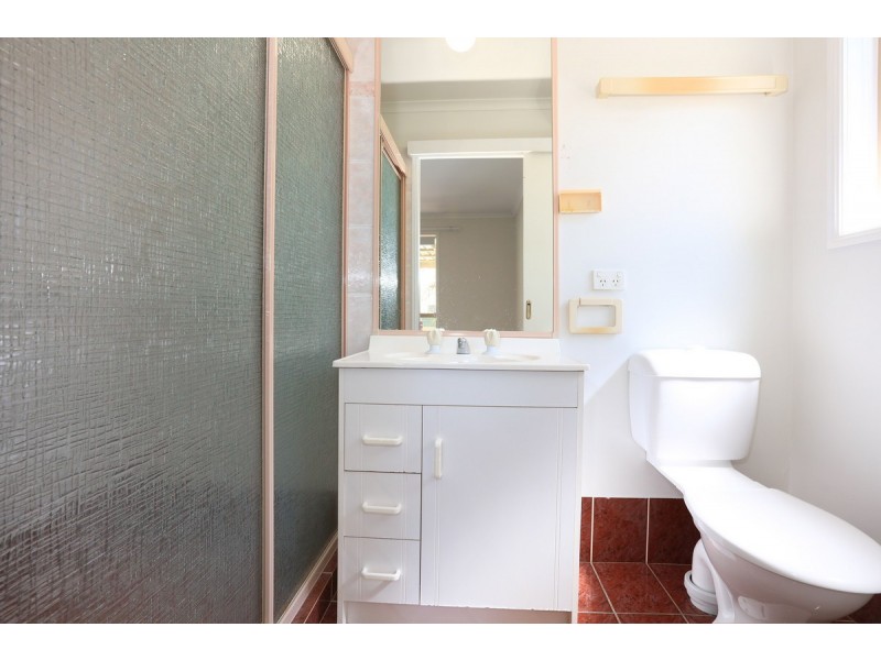 11 Knight Crescent, Nerang QLD 4211