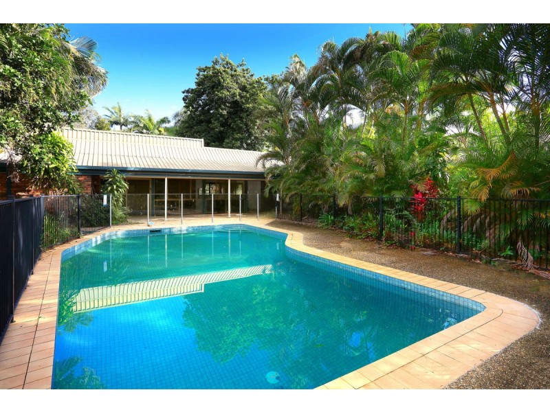 6 Oak Street, Nerang QLD 4211
