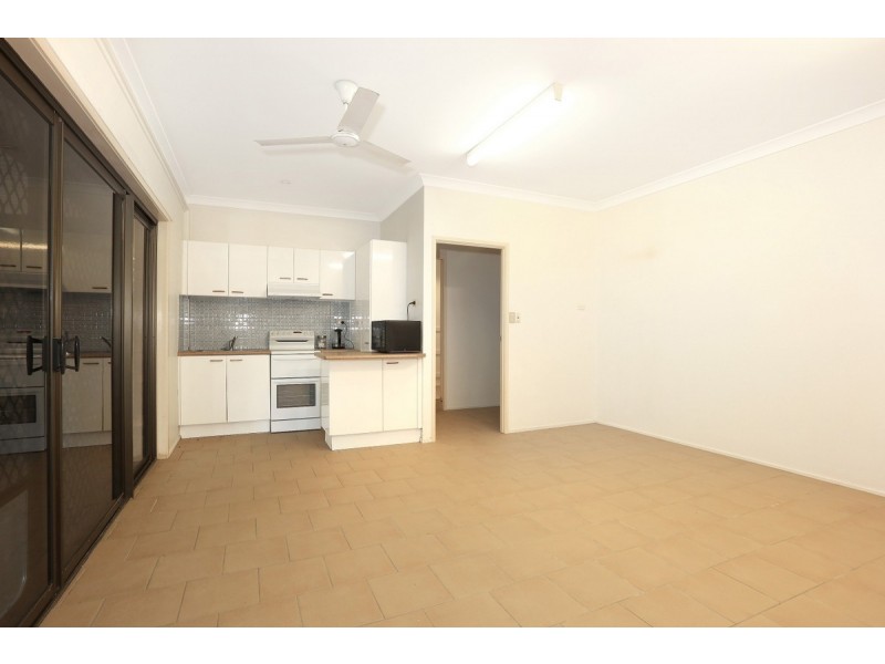 6 Oak Street, Nerang QLD 4211