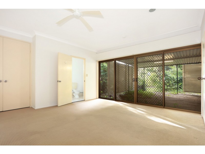 6 Oak Street, Nerang QLD 4211