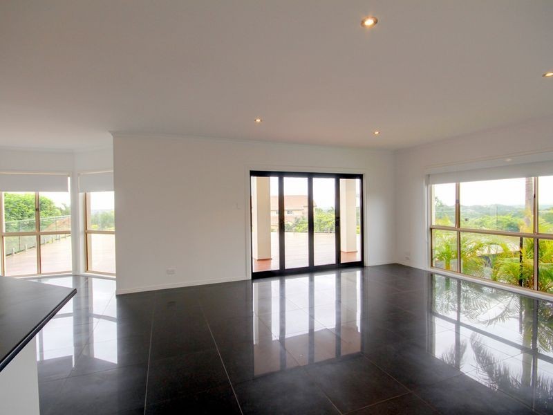 7 Bellavista Close, Highland Park QLD 4211