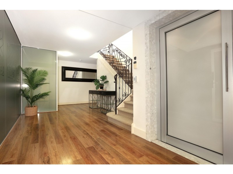 8000 The Parkway, Sanctuary Cove QLD 4212