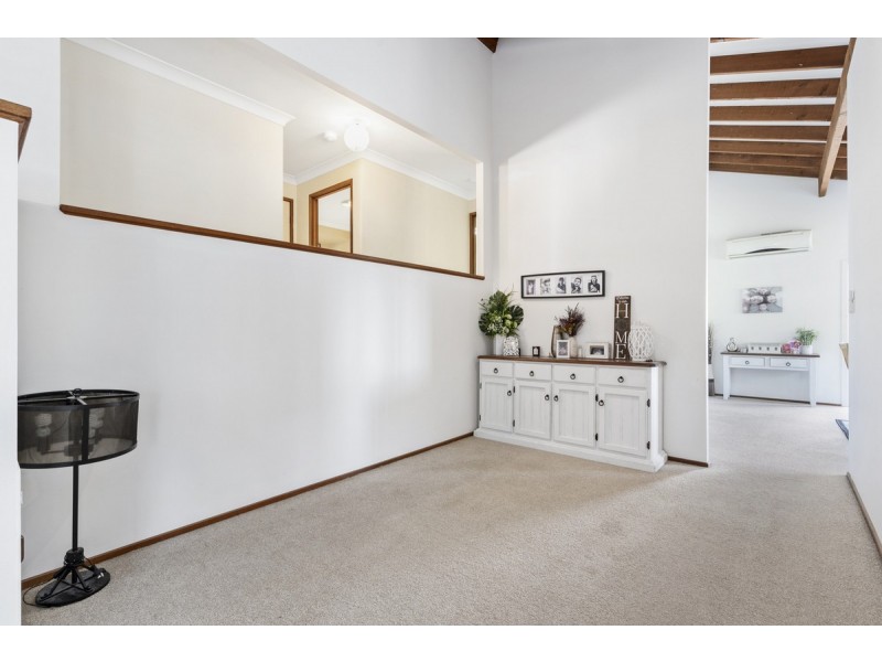 53 Balfour Crescent, Highland Park QLD 4211