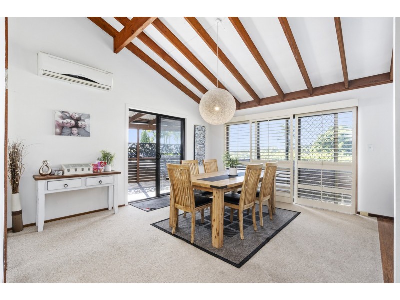 53 Balfour Crescent, Highland Park QLD 4211