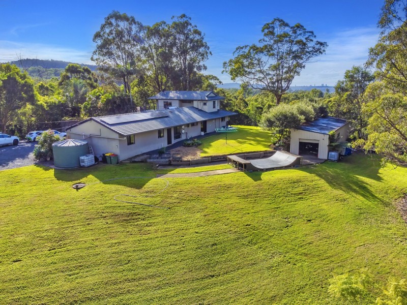 35 Arunta Drive, Mount Nathan QLD 4211
