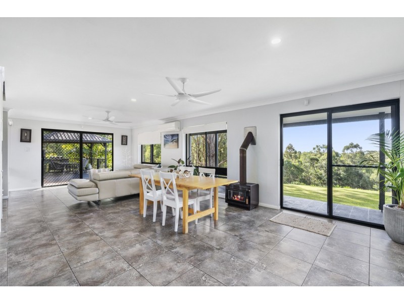 35 Arunta Drive, Mount Nathan QLD 4211