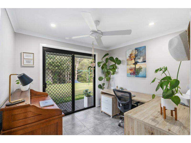 35 Arunta Drive, Mount Nathan QLD 4211