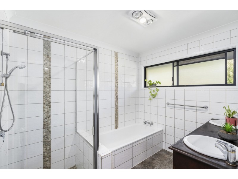 35 Arunta Drive, Mount Nathan QLD 4211