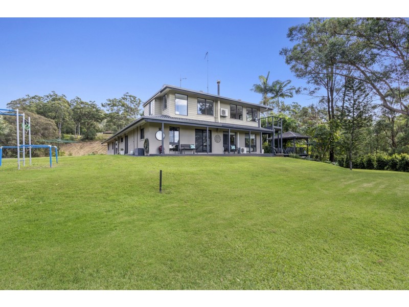 35 Arunta Drive, Mount Nathan QLD 4211