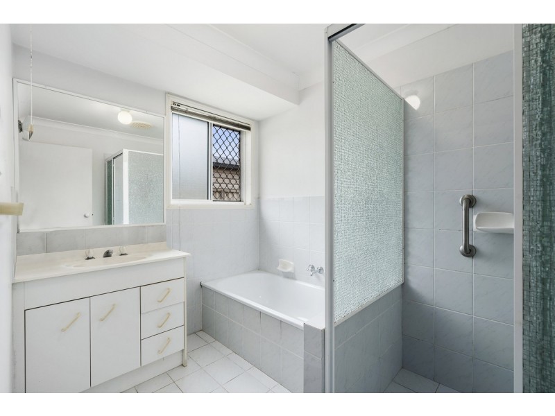 7 Yawl Place, Varsity Lakes QLD 4227