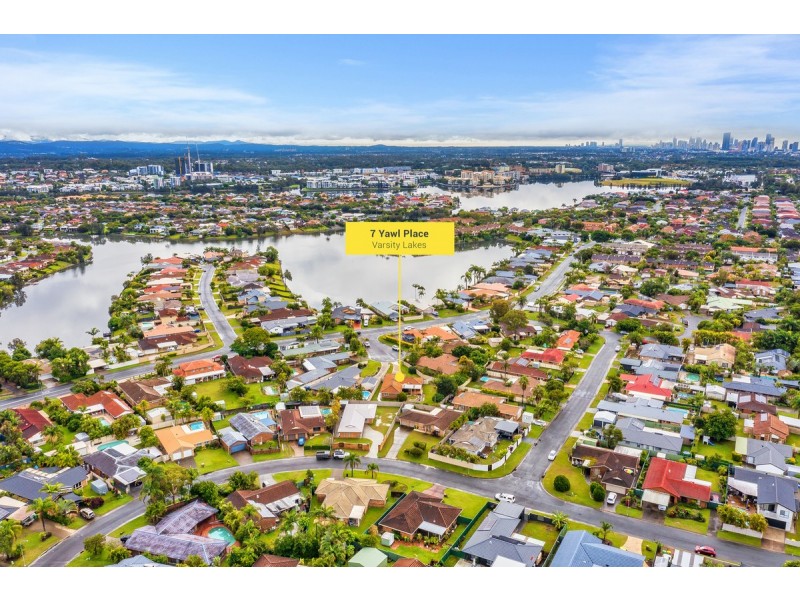 7 Yawl Place, Varsity Lakes QLD 4227