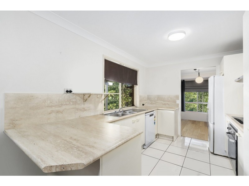 12 Pinehill Drive, Oxenford QLD 4210